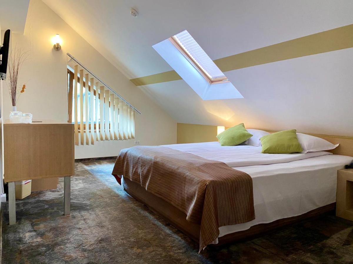 Hotel Escalade Poiana Brasov Luaran gambar