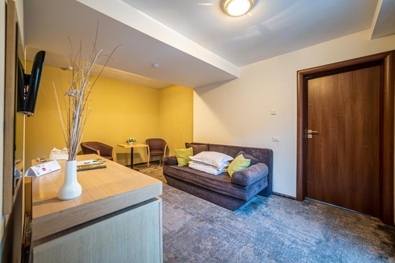 Hotel Escalade Poiana Brasov Luaran gambar