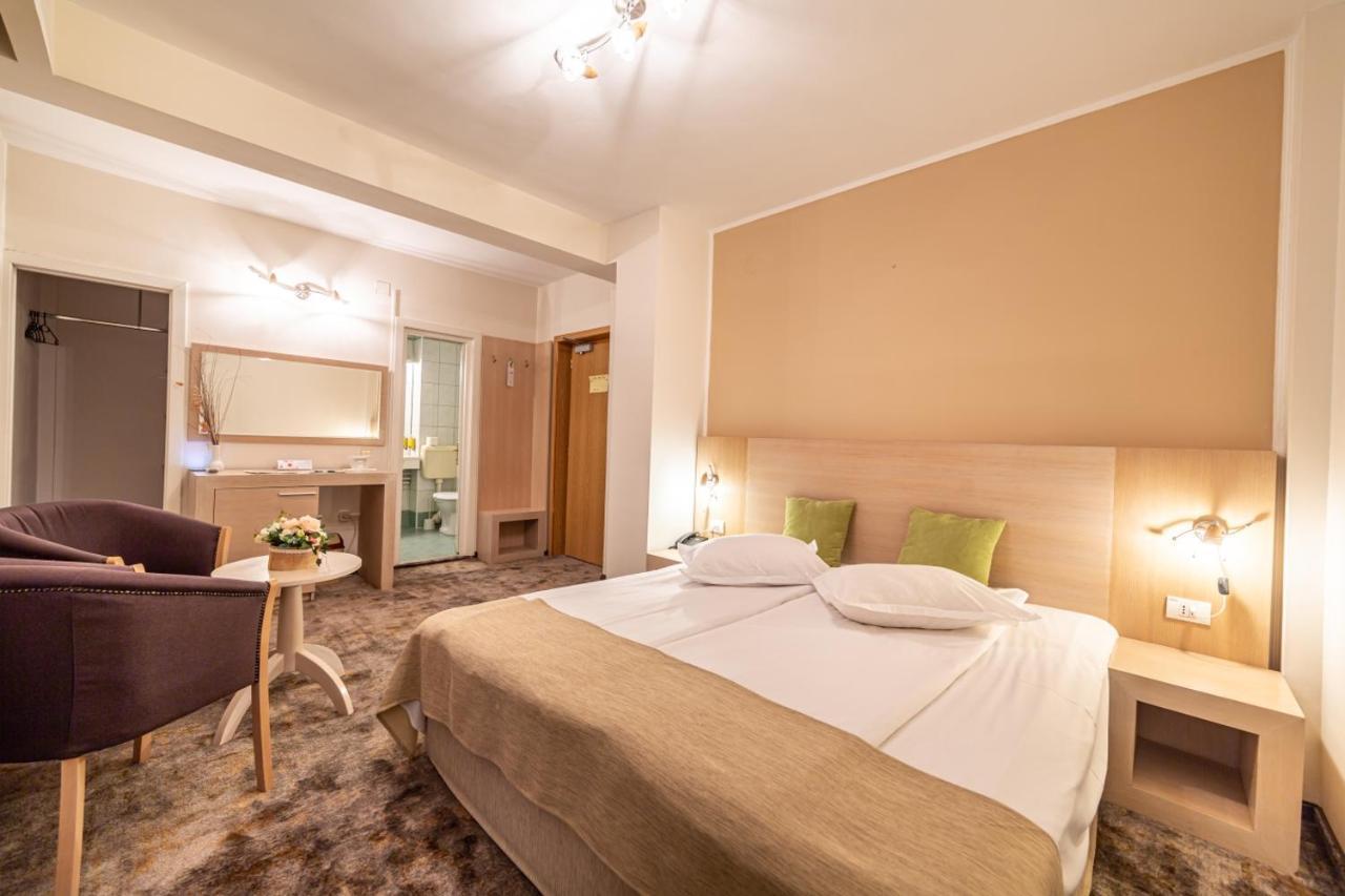 Hotel Escalade Poiana Brasov Luaran gambar
