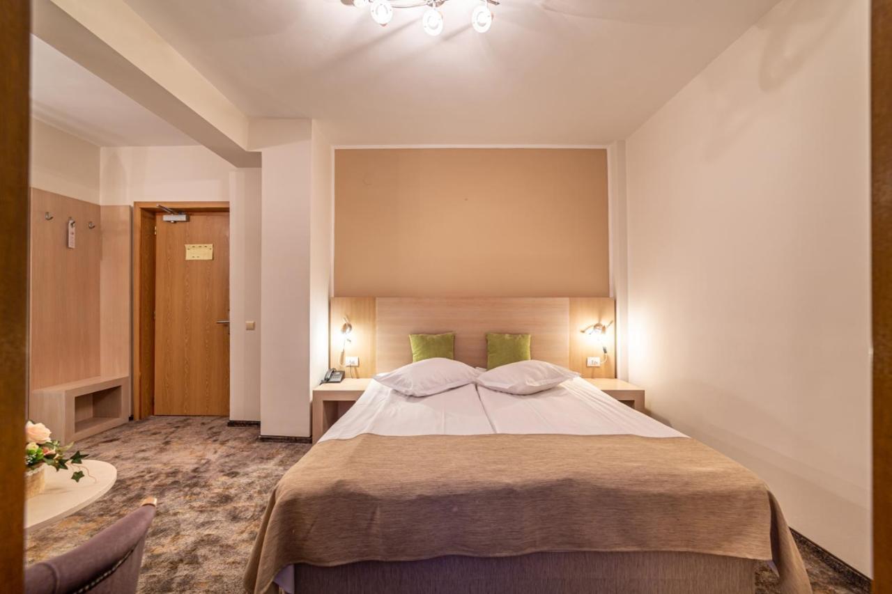 Hotel Escalade Poiana Brasov Luaran gambar